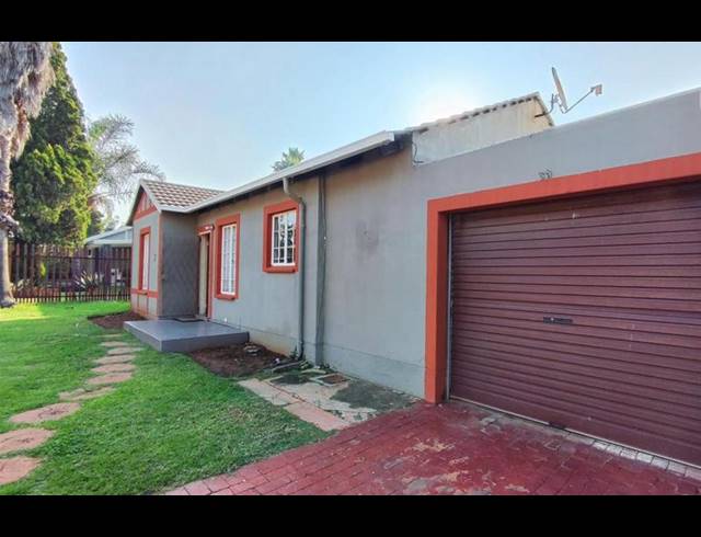 4 BEDROOM HOUSE FOR SALE IN TERENURE